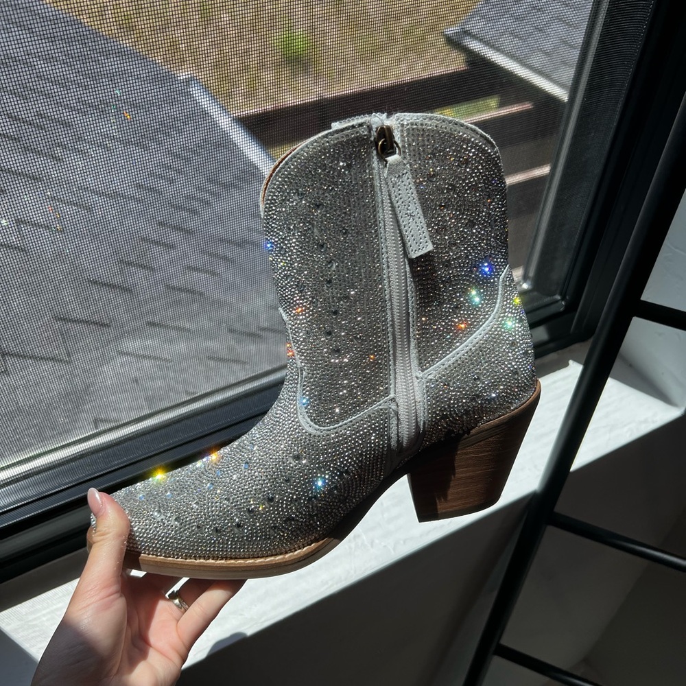 DINGO RHINESTONE BOOTS! Size 7.5, NEVER BEEN WORN - Picture 6 of 7
